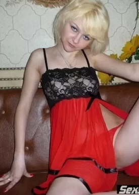 Эта русская блондиночка разделась (24 фото)