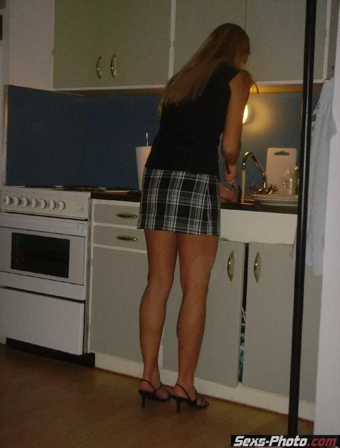 Похотливая домохозяйка (69 фото)
