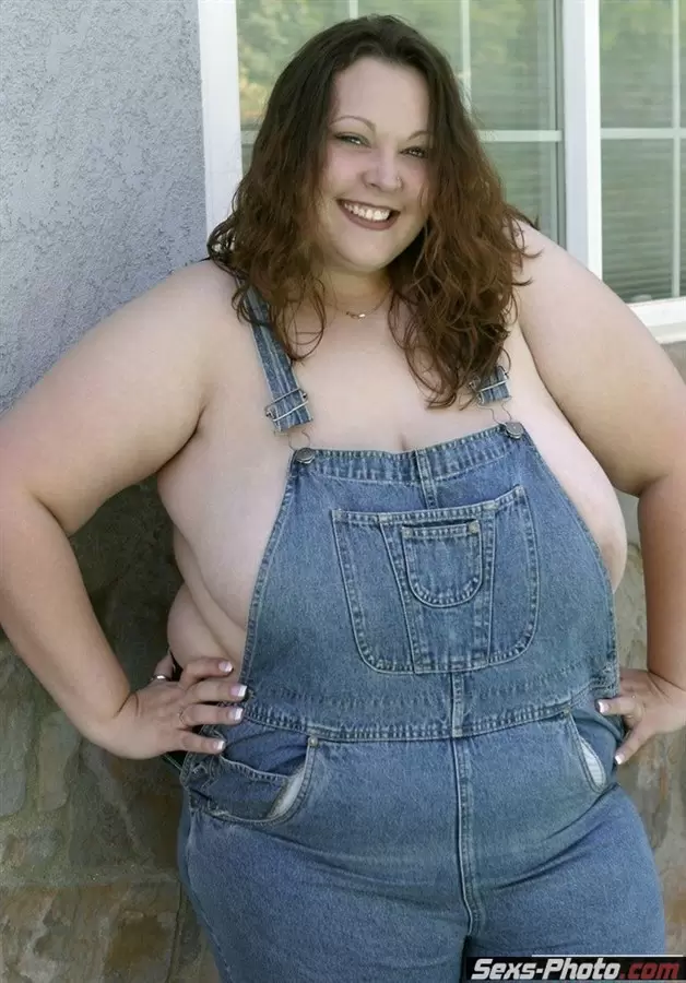 Очень толстая девушка с огромными сиськами (95 фото)